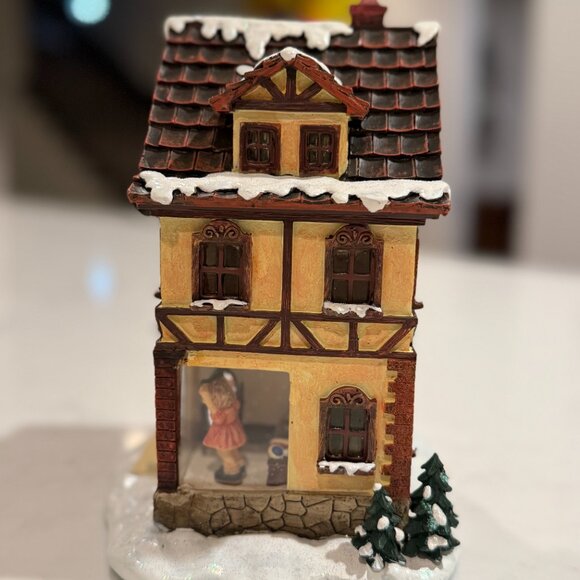 Christmas Village - "Dress Shop" Piece - Picture 2 of 8